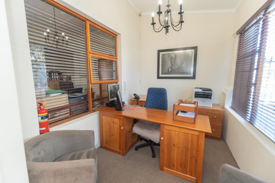 Commercial Property for Sale in Richmond Hill Eastern Cape